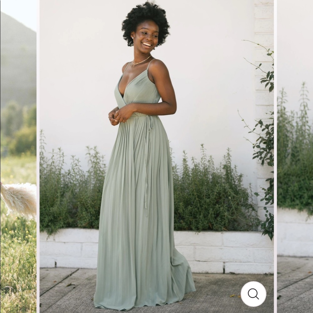 Sage Green size M dress from Morning Lavender